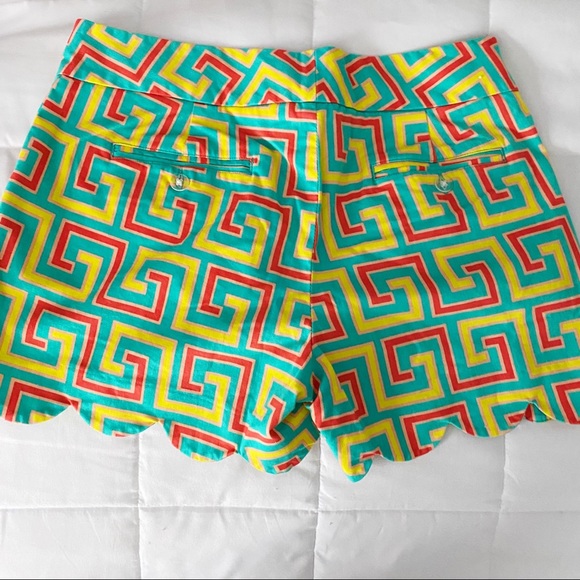 Crown & Ivy Greek Key Scalloped Shorts - Picture 2 of 4